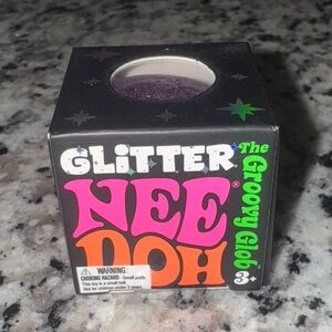 NEW Glitter NeeDoh Schylling The Groovy Glob Kids Toy - Purple | New in Box